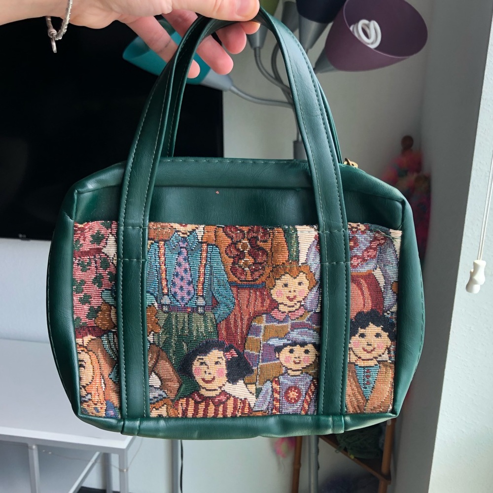 Little emerald green mini purse with fun print